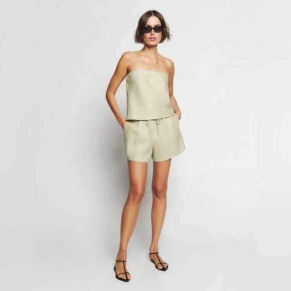 Reformation Pants - NWOT Reformation Zoey Linen Shorts in Dried Herb Size SMALL